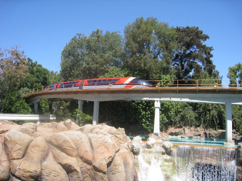 Disneyland 2010 Park 0150.JPG - The monorail blasts past.
